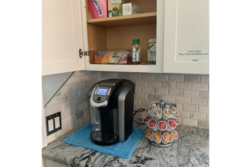 לאוטון 1 Mile To Fort Sill! The Carolebelle Cottage Sleeps 8 With Hottub,Grills,Firepit מראה חיצוני תמונה