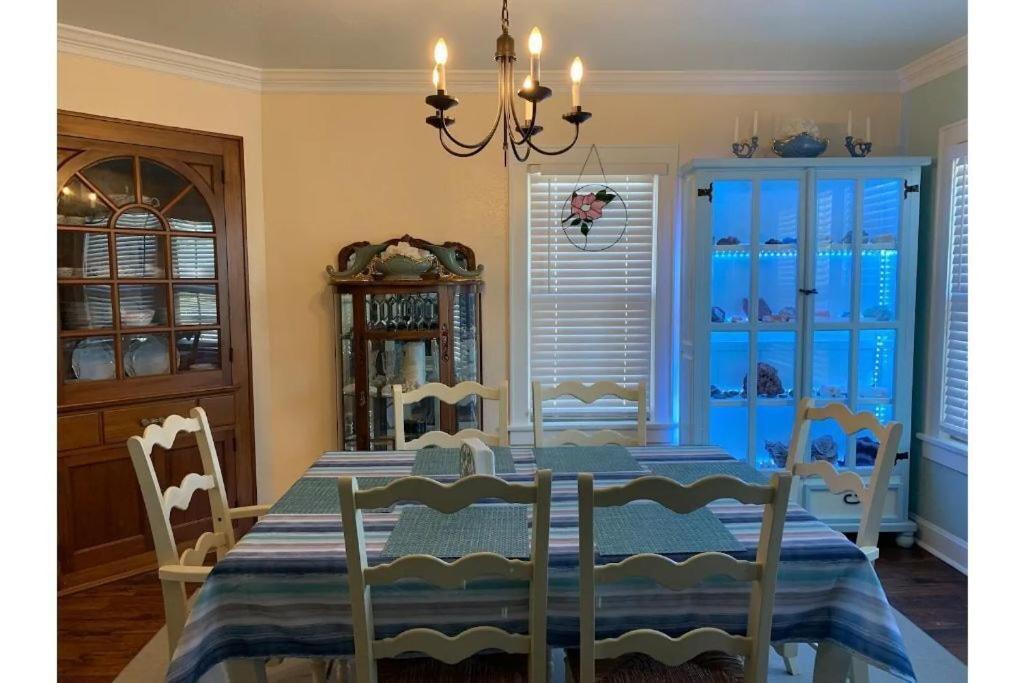 לאוטון 1 Mile To Fort Sill! The Carolebelle Cottage Sleeps 8 With Hottub,Grills,Firepit מראה חיצוני תמונה