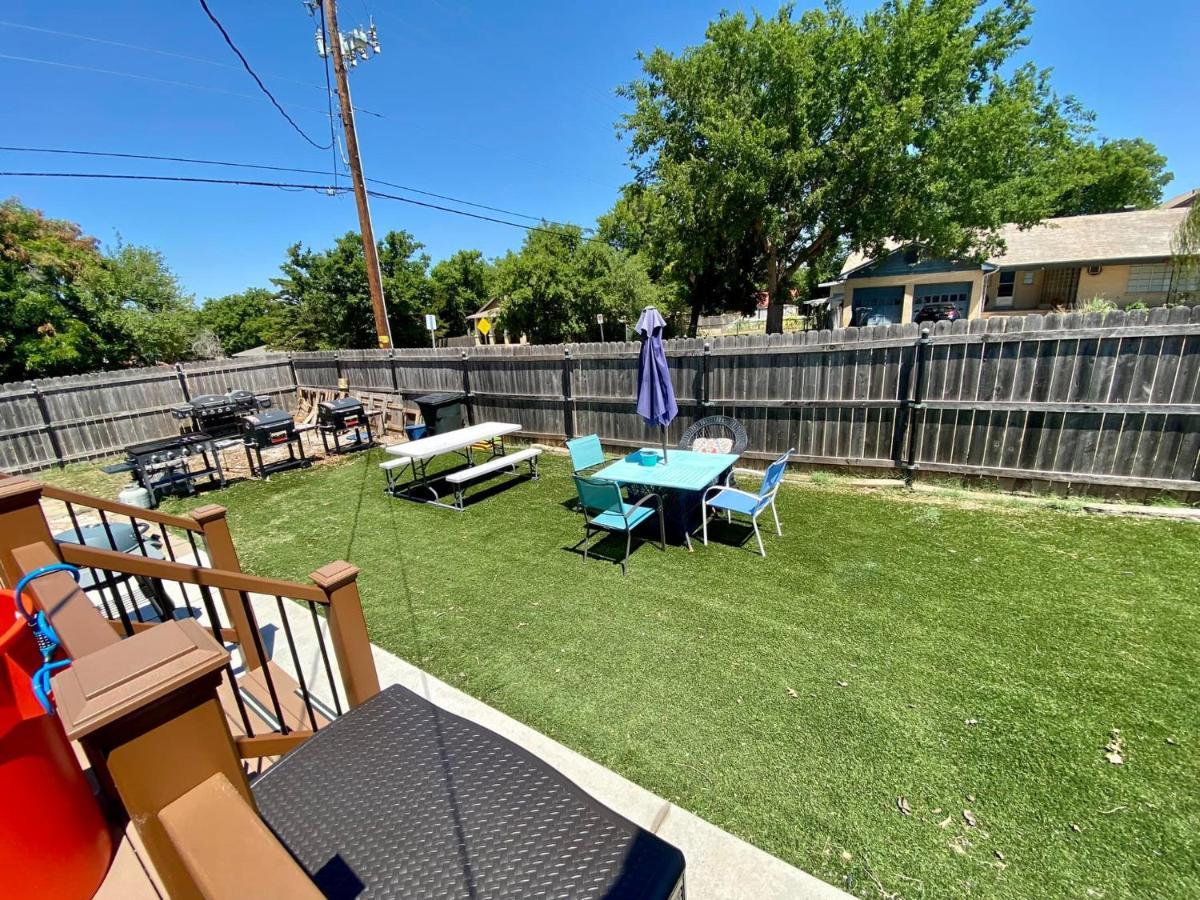 לאוטון 1 Mile To Fort Sill! The Carolebelle Cottage Sleeps 8 With Hottub,Grills,Firepit מראה חיצוני תמונה