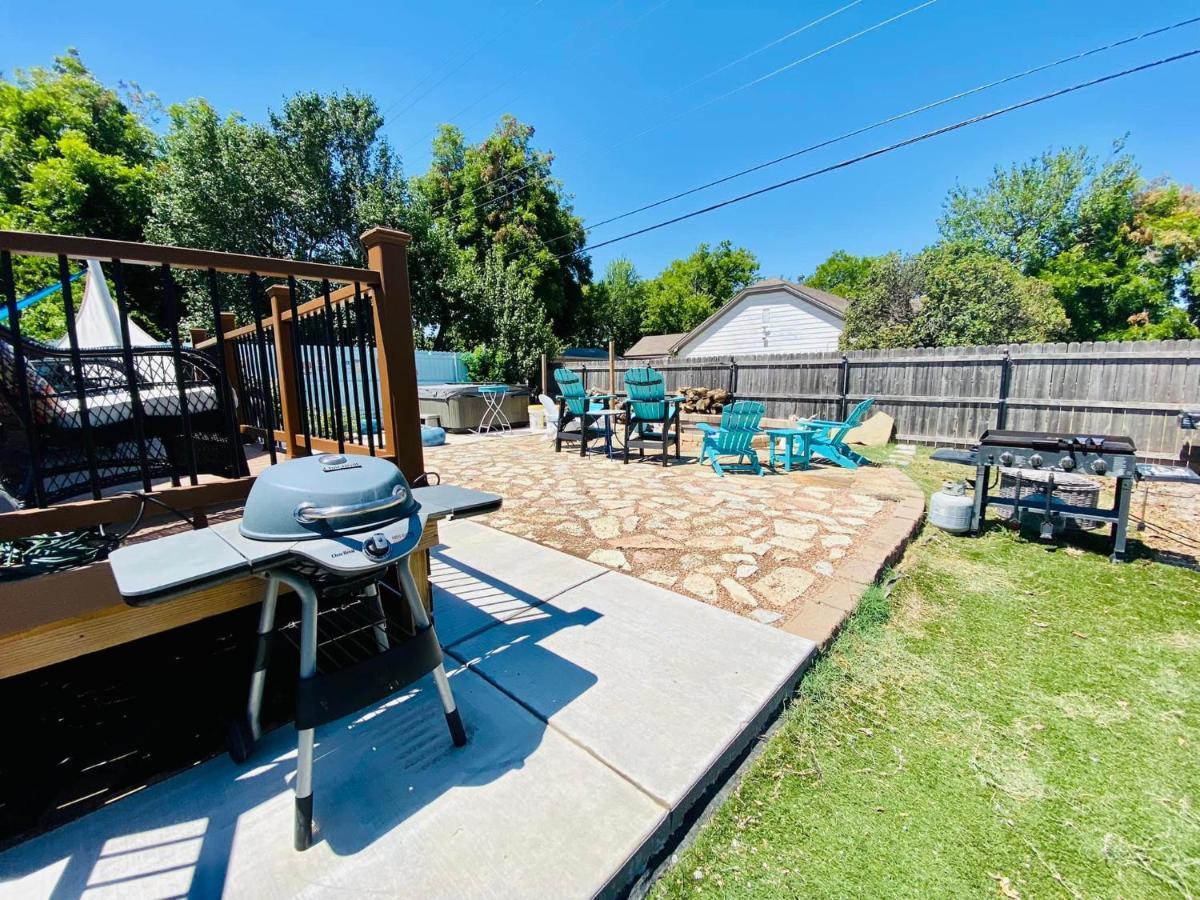לאוטון 1 Mile To Fort Sill! The Carolebelle Cottage Sleeps 8 With Hottub,Grills,Firepit מראה חיצוני תמונה